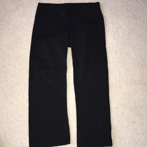 Women’s black crop athleta leggings
